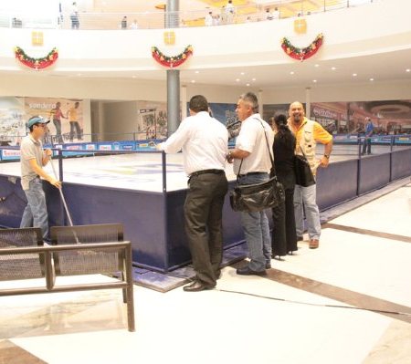 Pista de hielo en San Lucas